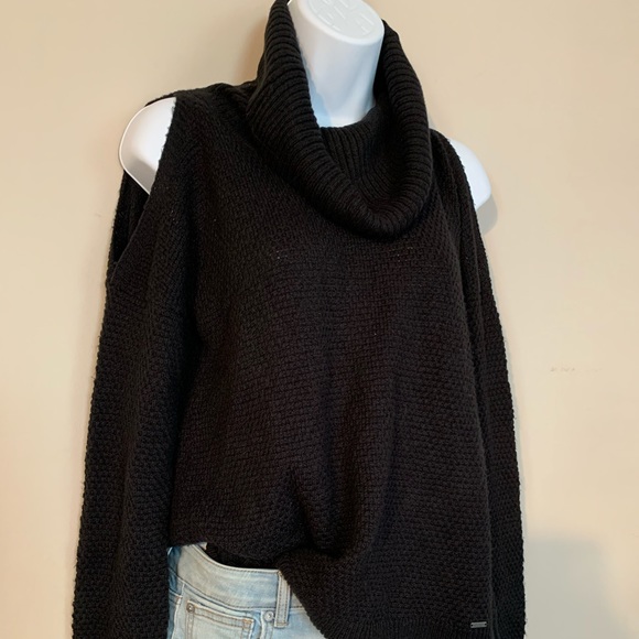 Hollister cold shoulder long sleeve cowl neck sweater - black - Picture 3 of 11